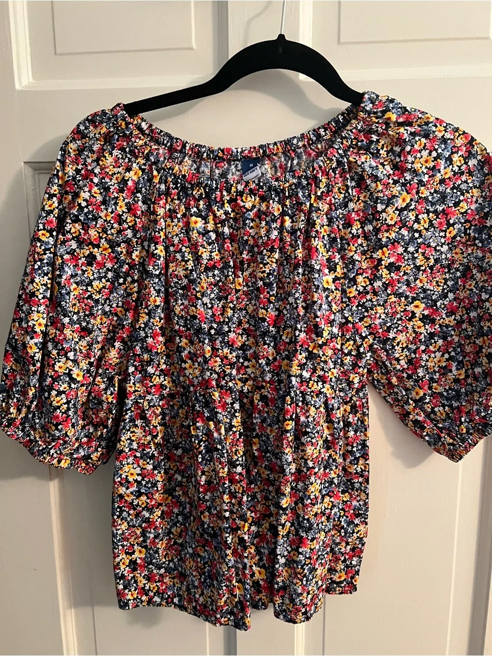 Old Navy Floral Off-Shoulder Blouse in Multi-Color